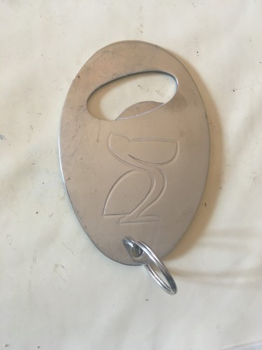 Porte clef décapsuleur