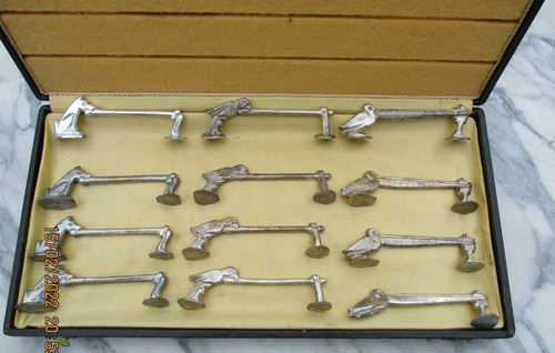 Serie porte couteaux animaux